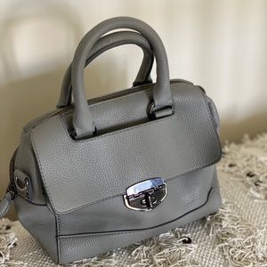 TOPSHOP Satchel/crossbody bag